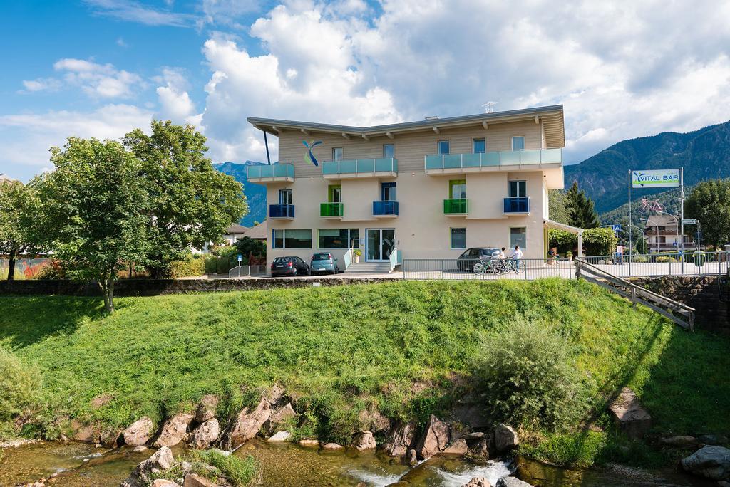 Energy Hotel Calceranica al Lago Eksteriør bilde