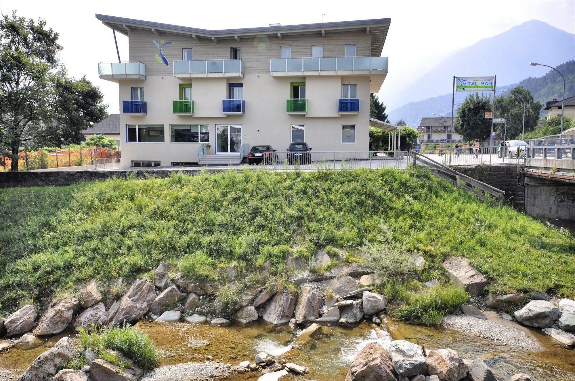 Energy Hotel Calceranica al Lago Eksteriør bilde