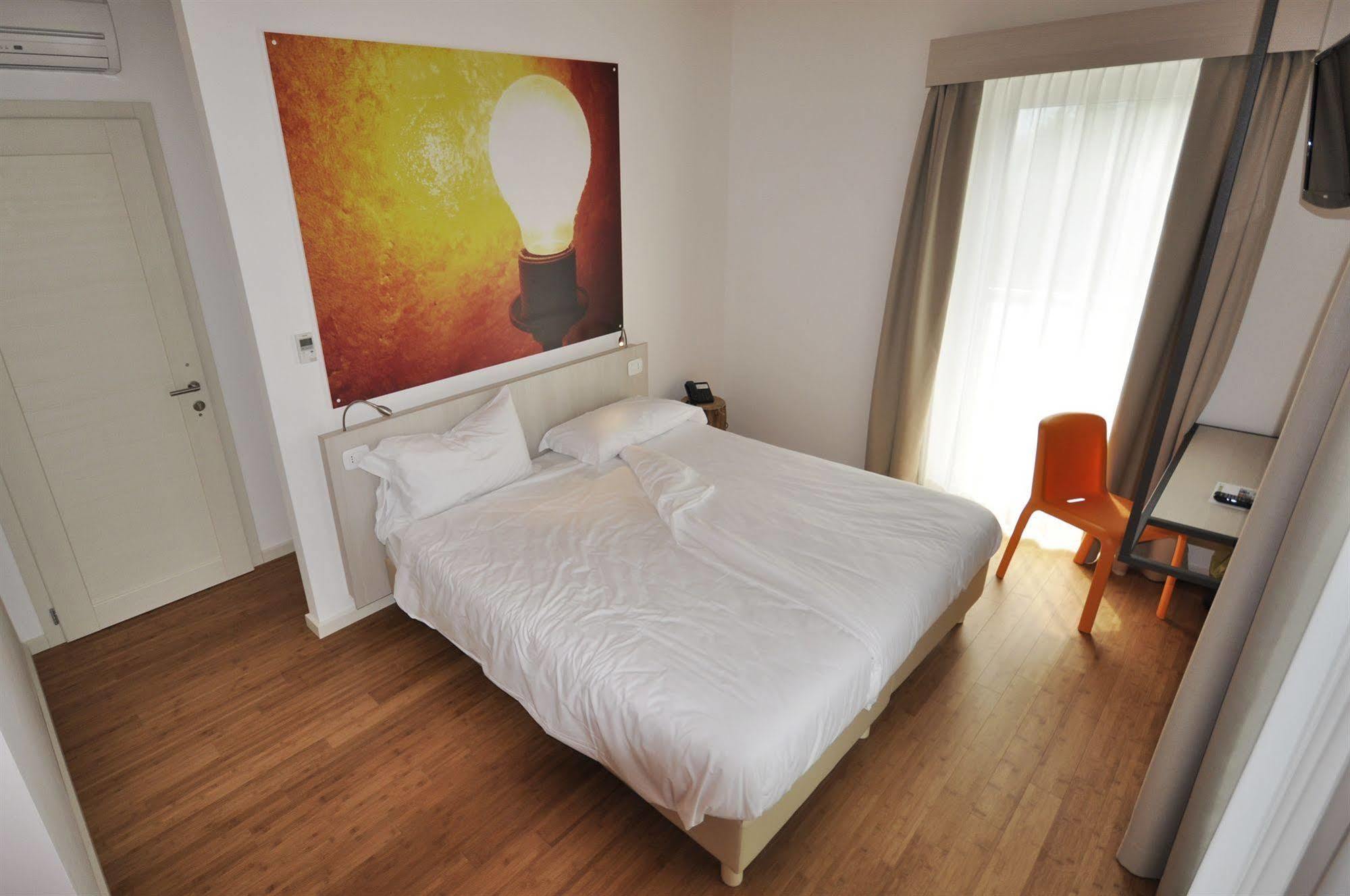Energy Hotel Calceranica al Lago Eksteriør bilde