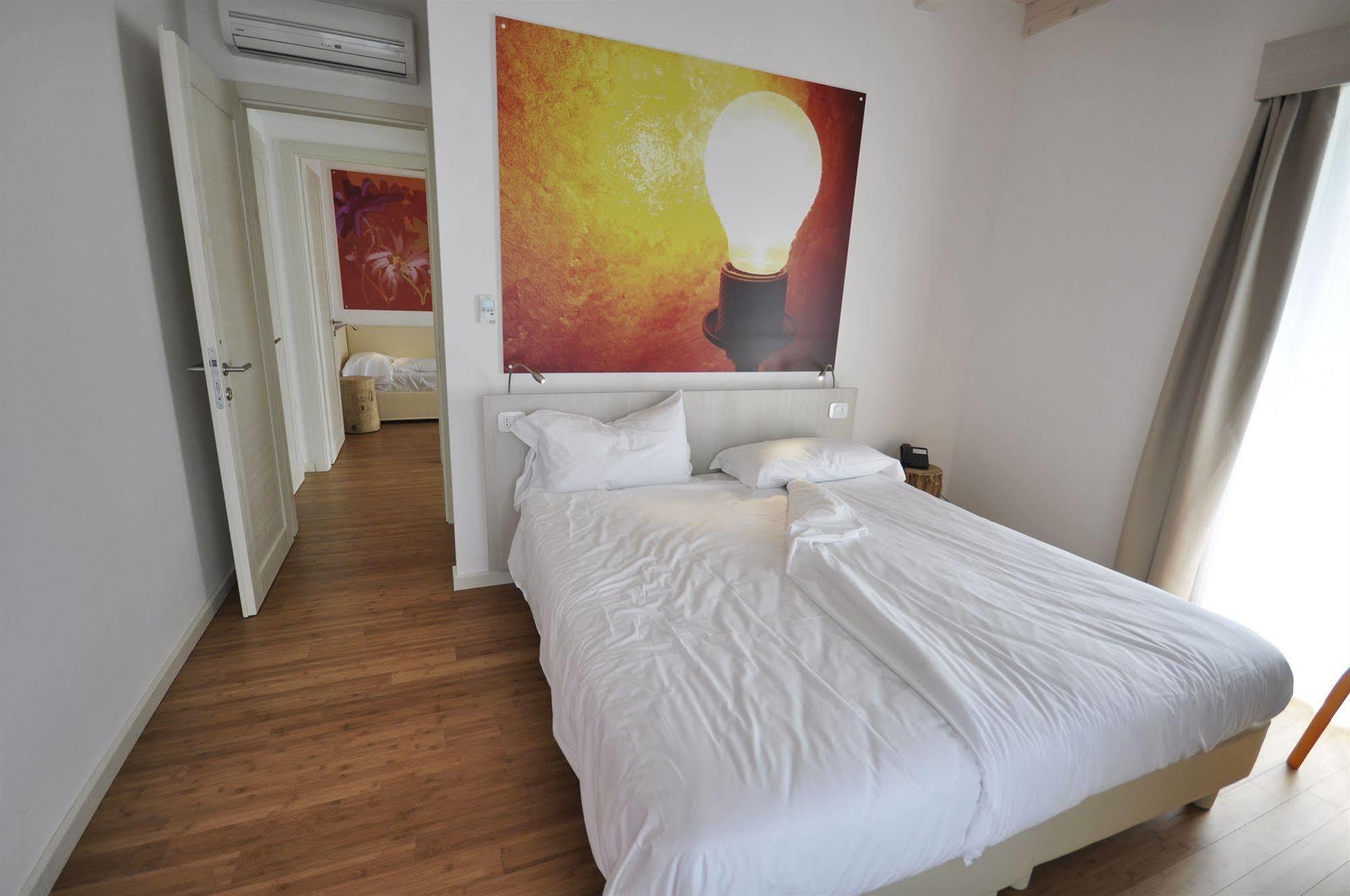 Energy Hotel Calceranica al Lago Eksteriør bilde